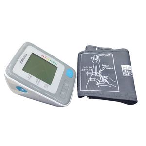 فشارسنج بازویی دیجیتال جامپر مدل jpd ha300 با نمایشگر lcd اندازه‌گیری فشار خون و ضربان قلب هشدار آریتمی حافظه دو نفره با ظرفیت 99 رکورد منبع تغذیه باتری و برق و خاموشی اتوماتیک